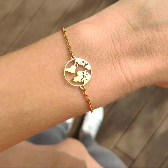 World Map Bracelet NWOT - Picture 2 of 7